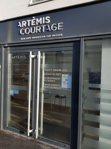Courtier en prêt Rezé